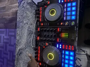 Dj Controller Sr2
