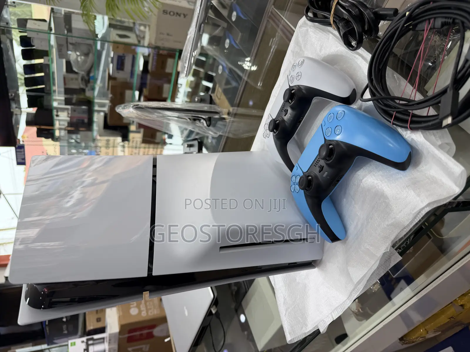Few Weeks Used Ps5 Slim Standard With 2 Controllers