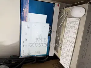 Desktop Computer HP AiO 24 4GB AMD SSD 256GB