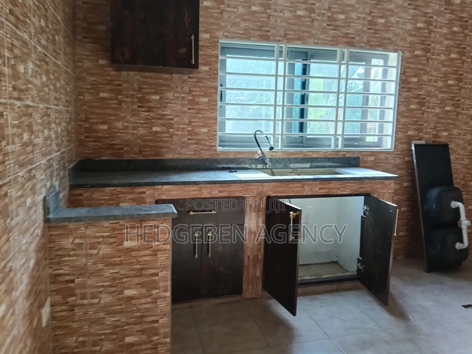 2bdrm Apartment in Oyarifa Mall Area for rent