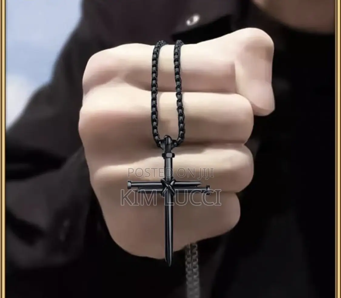 Elegant Pendant Necklace
