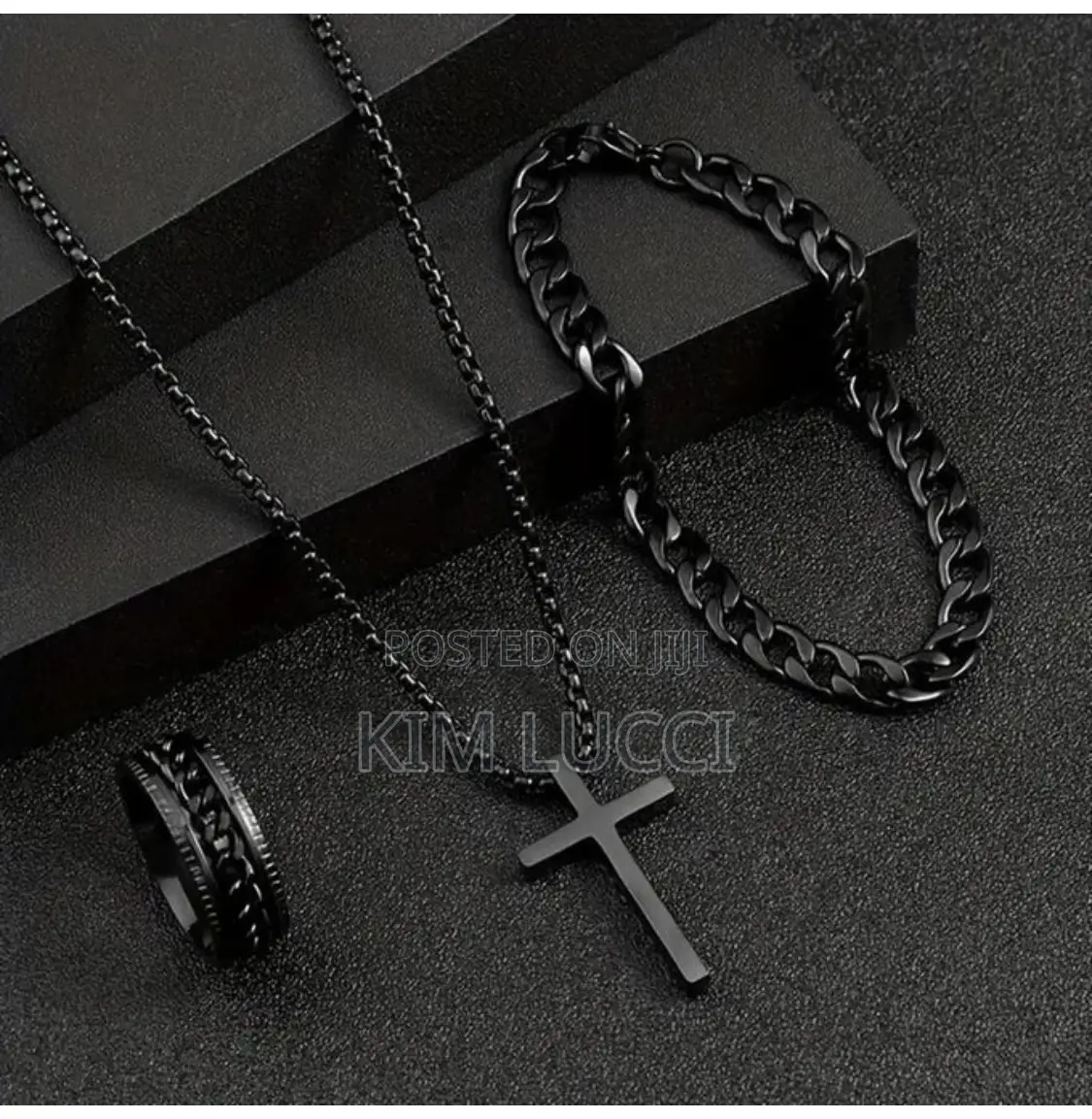 Elegant Pendant Necklace