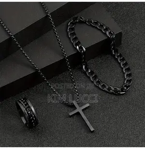Elegant Pendant Necklace