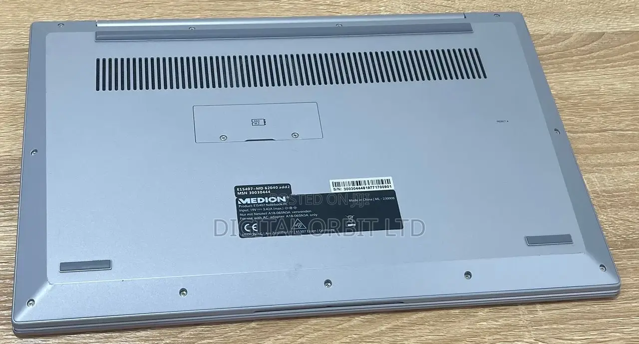 Laptop Medion Akoya E7419 8GB Intel Core i5 SSD 256GB