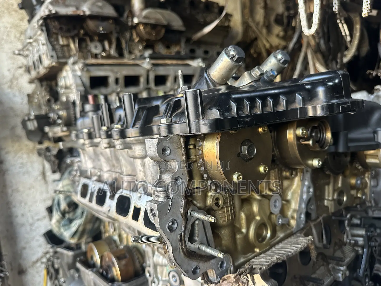 Toyota Vitz Engine Cylinder Head