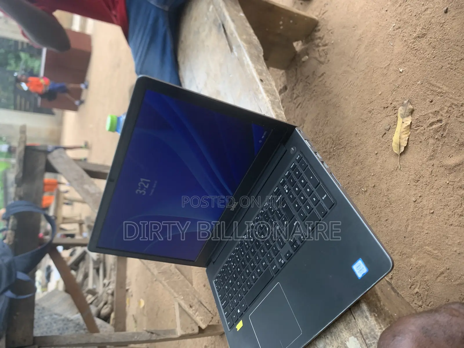 Laptop Dell Vostro 15 5568 8GB Intel Core i5 HDD 256GB