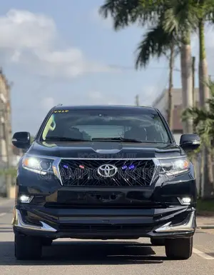 Toyota Land Cruiser Prado 2016 Black