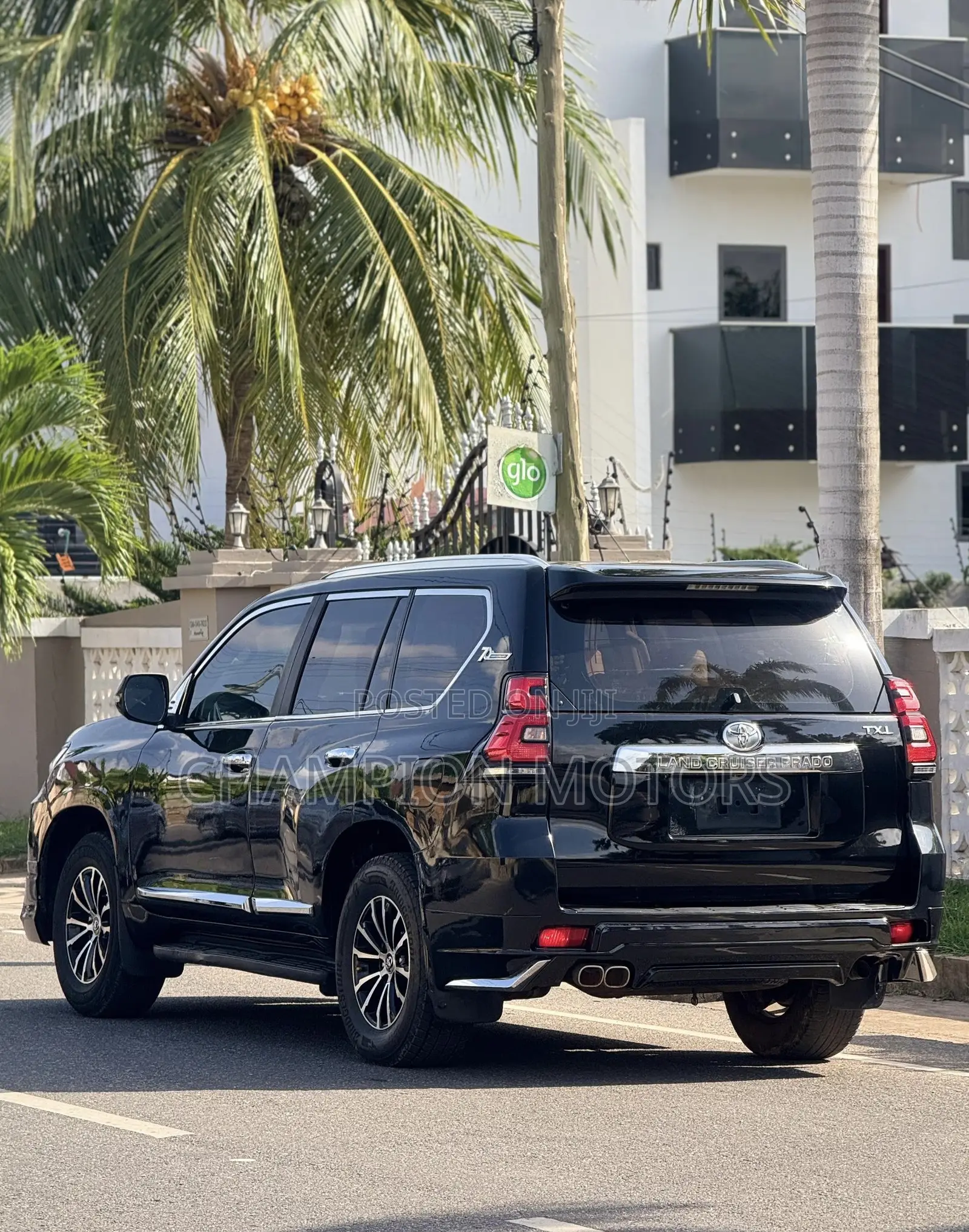 Toyota Land Cruiser Prado 2016 Black