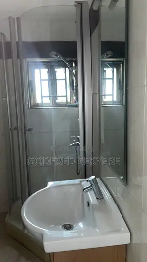 4bdrm House in 4Bedroom House 🏠 for rent