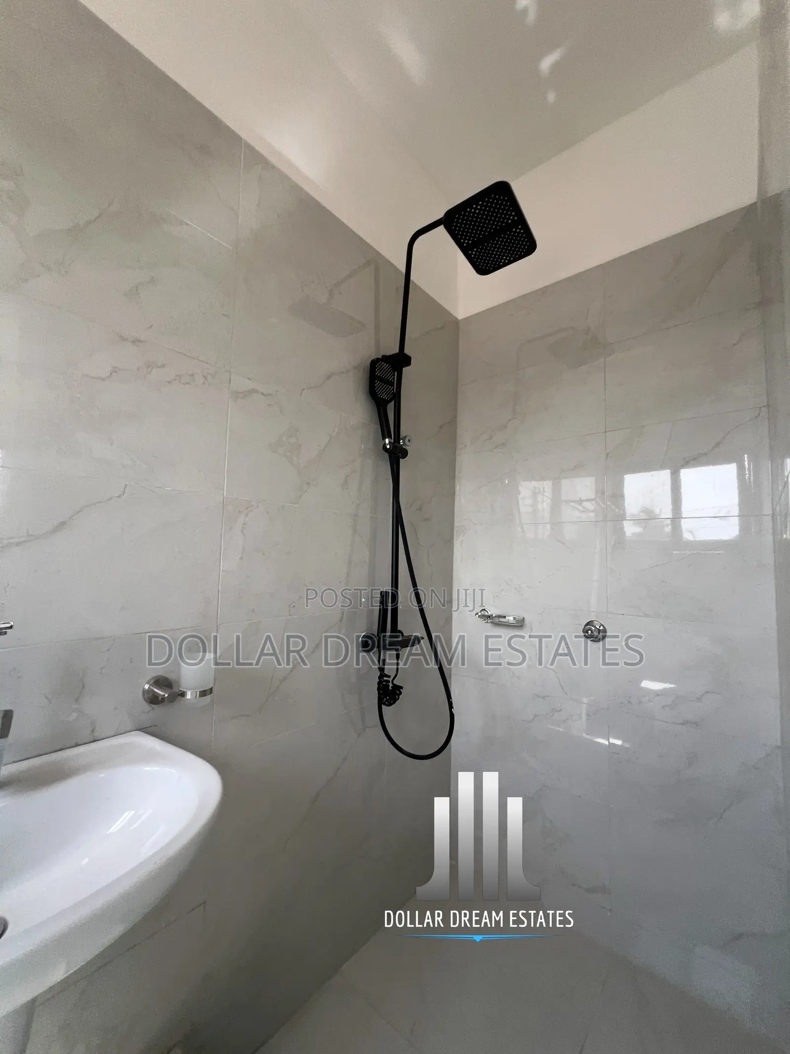 4bdrm House in North Legon for sale