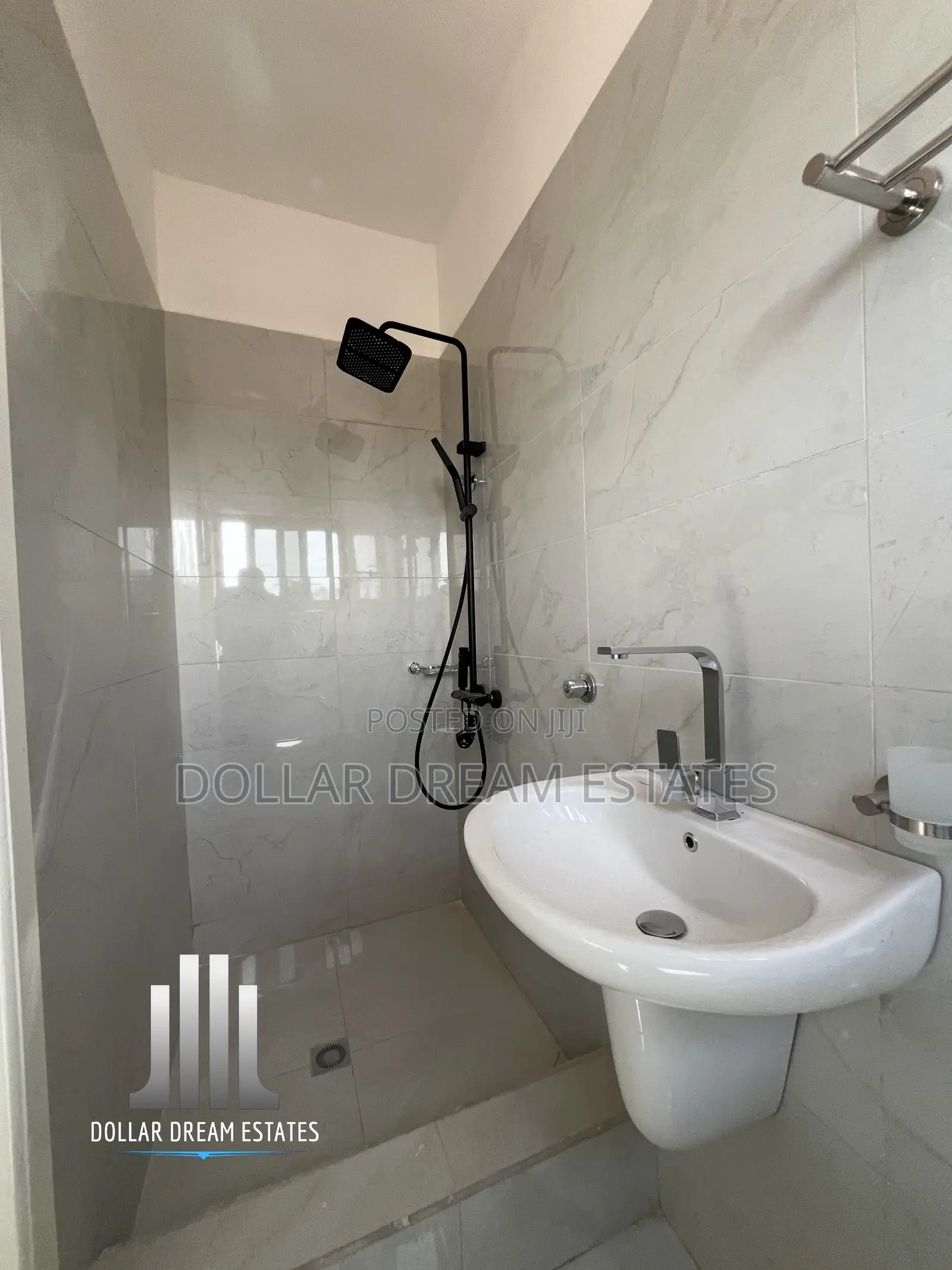 4bdrm House in North Legon for sale