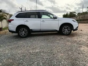 Mitsubishi Outlander SEL AWC 2016 White