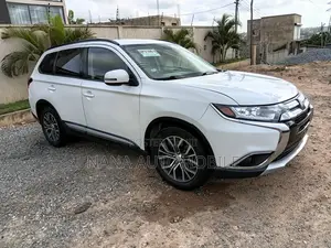 Mitsubishi Outlander SEL AWC 2016 White