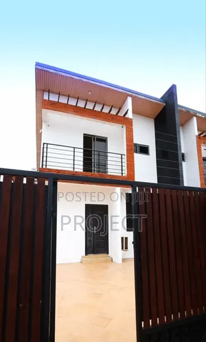 3bdrm House in Gated Estate, Amrahia for sale