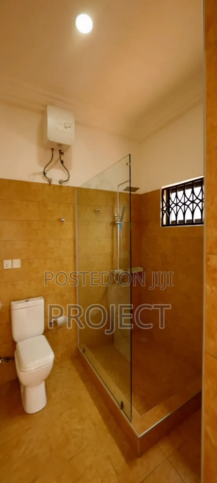 3bdrm House in Gated Estate, Amrahia for sale