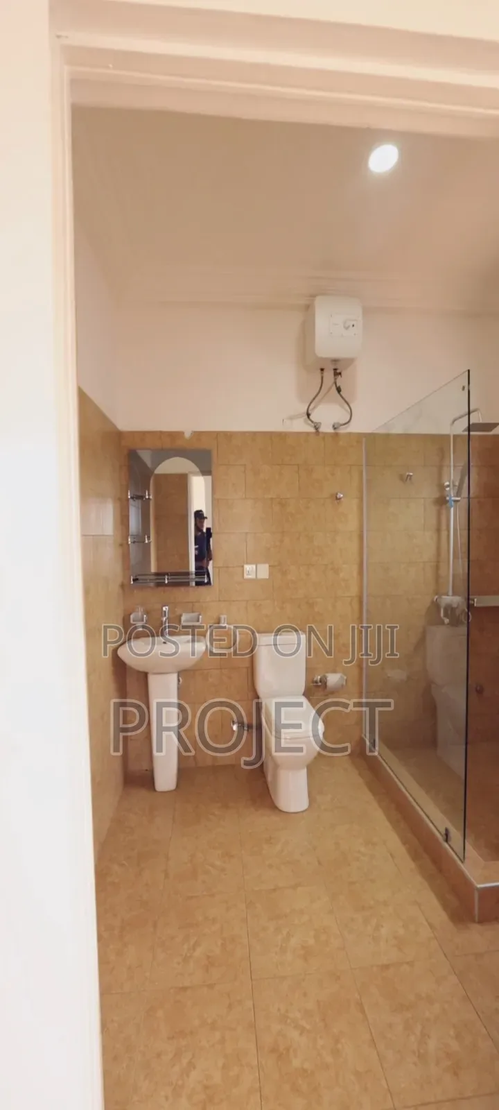 3bdrm House in Gated Estate, Amrahia for sale