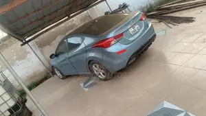 Hyundai Elantra GLS 2012 Blue