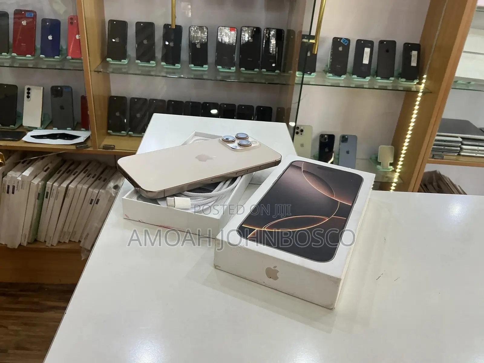Apple iPhone 16 Pro Max 256 GB Gold