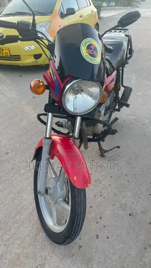 Bajaj Boxer 150 UG 2022 Red