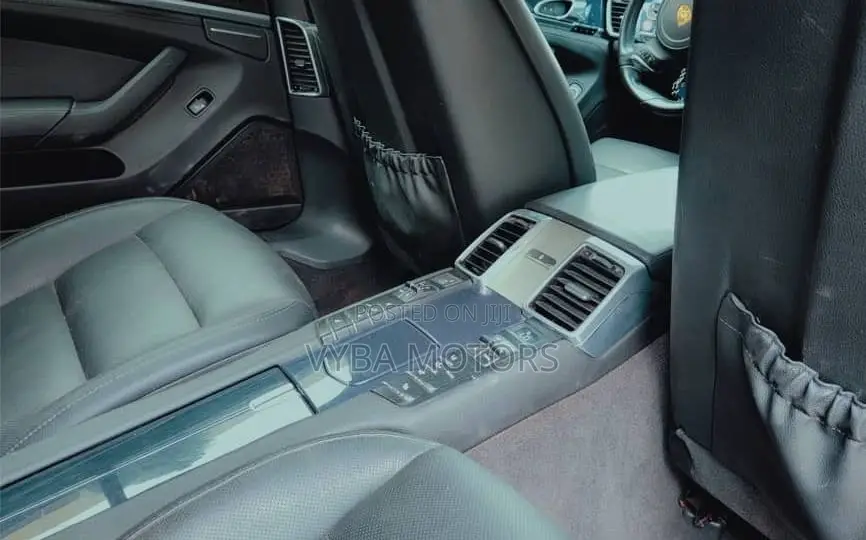 Porsche Panamera 2016 White