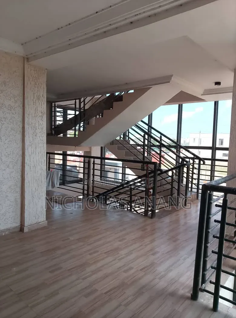 2bdrm Apartment in The Dorns Properties, New Town for rent