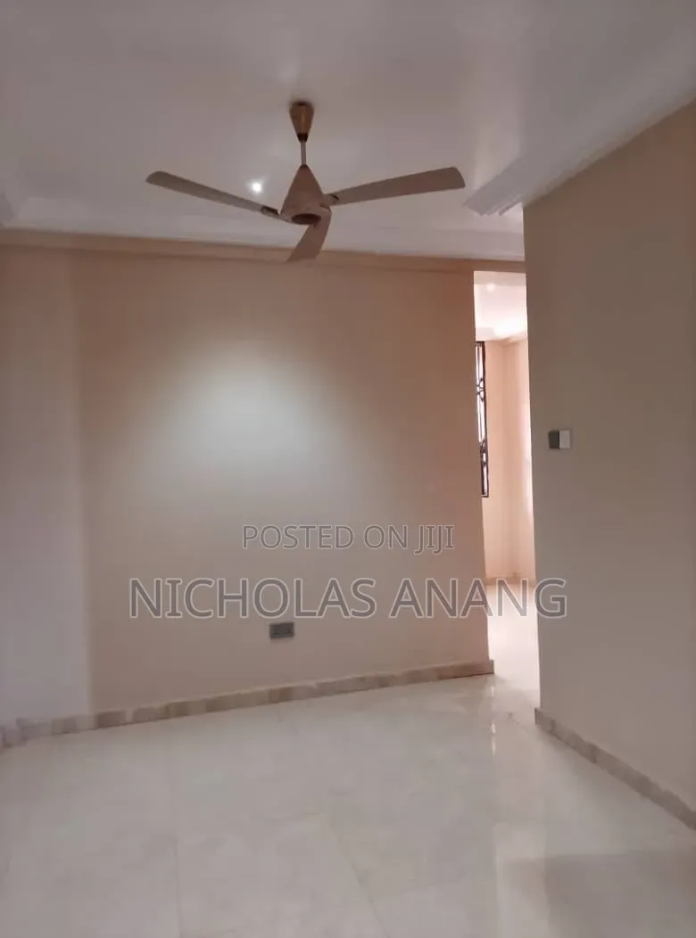 2bdrm Apartment in The Dorns Properties, New Town for rent