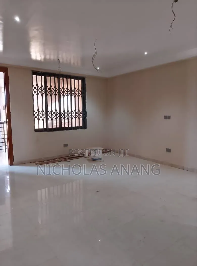 2bdrm Apartment in The Dorns Properties, New Town for rent