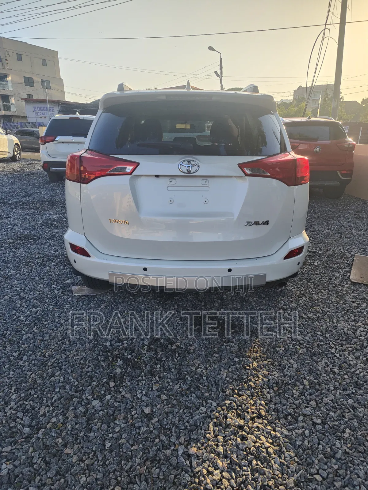 Toyota RAV4 LE AWD (2.5L 4cyl 6A) 2016 White