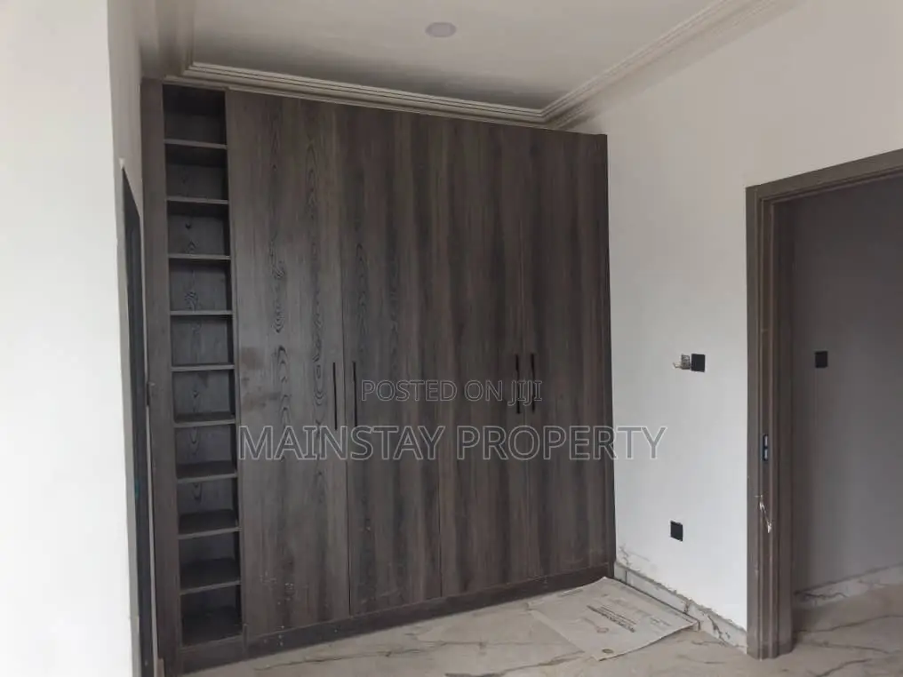 2bdrm Apartment in Mainstay Estates, Airport Residential Area for rent