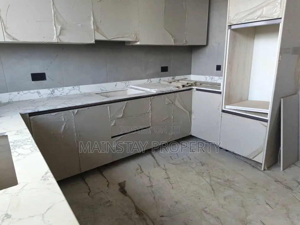 2bdrm Apartment in Mainstay Estates, Airport Residential Area for rent