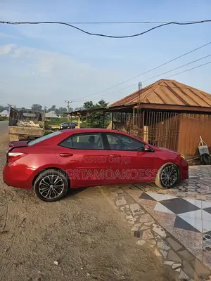 Toyota Corolla S 4dr Sedan (1.8L 4cyl CVT) 2014 Red