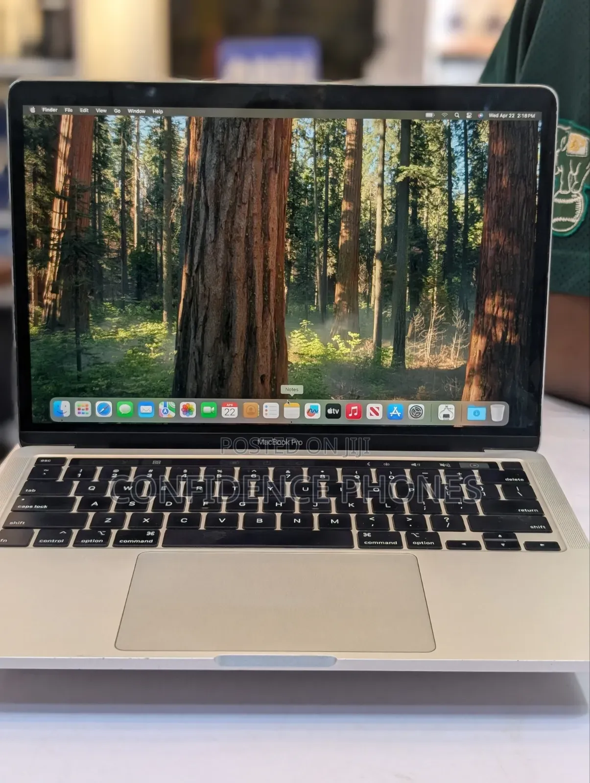 Laptop Apple MacBook Pro 2020 8GB Intel Core i5 SSD 256GB