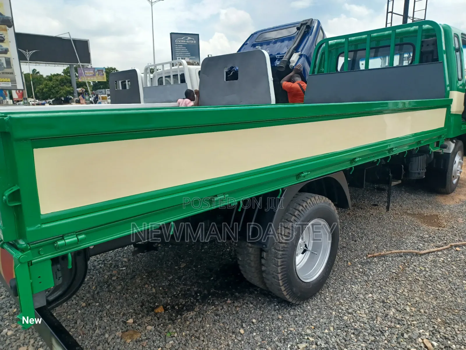 Hyundai Mighty Green
