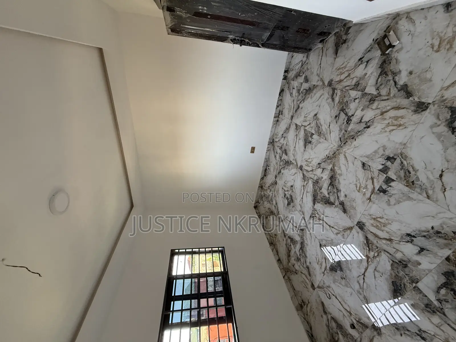 1bdrm Apartment in Mr Justice Estate, Bortiano for rent