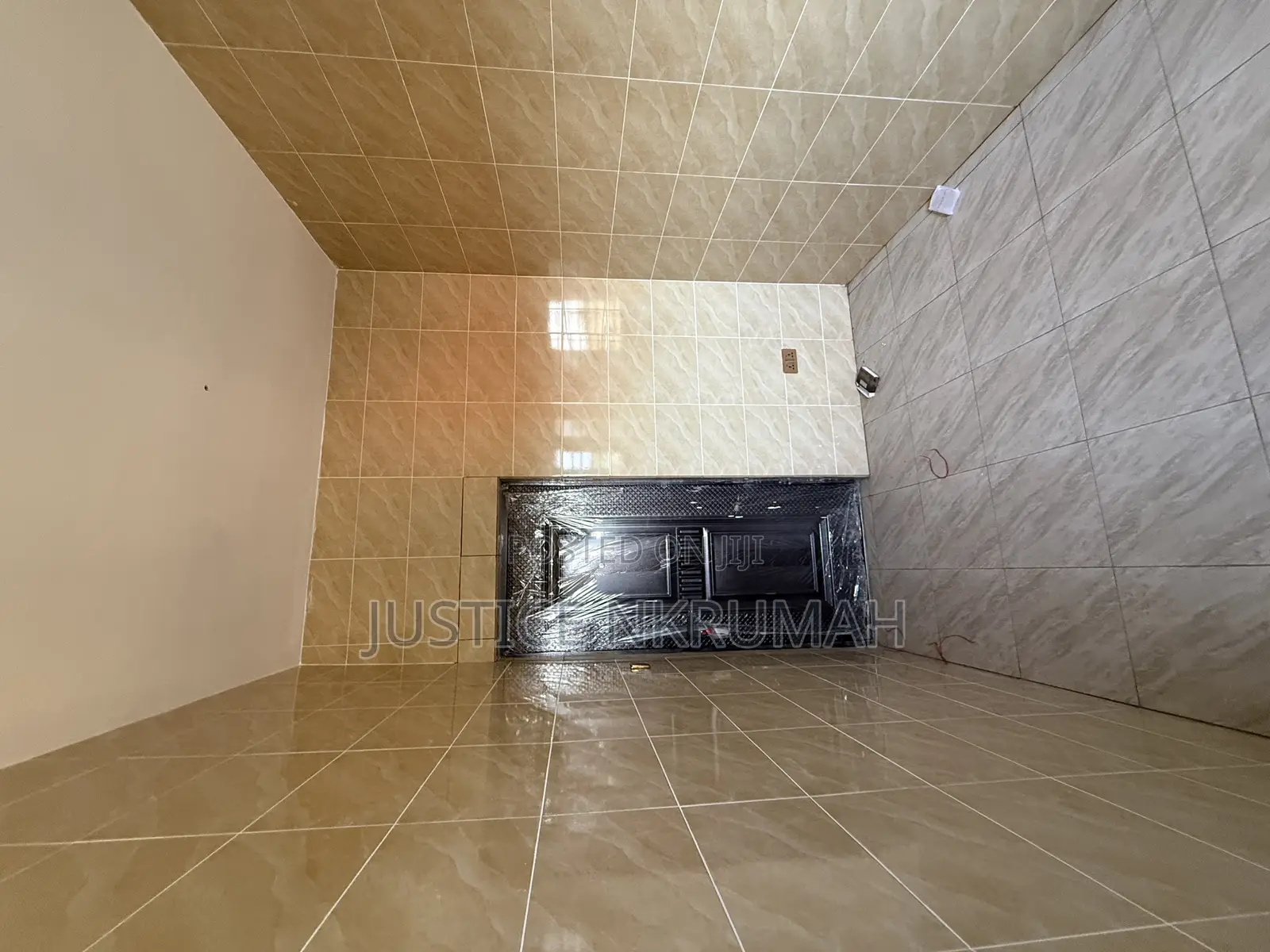 1bdrm Apartment in Mr Justice Estate, Bortiano for rent