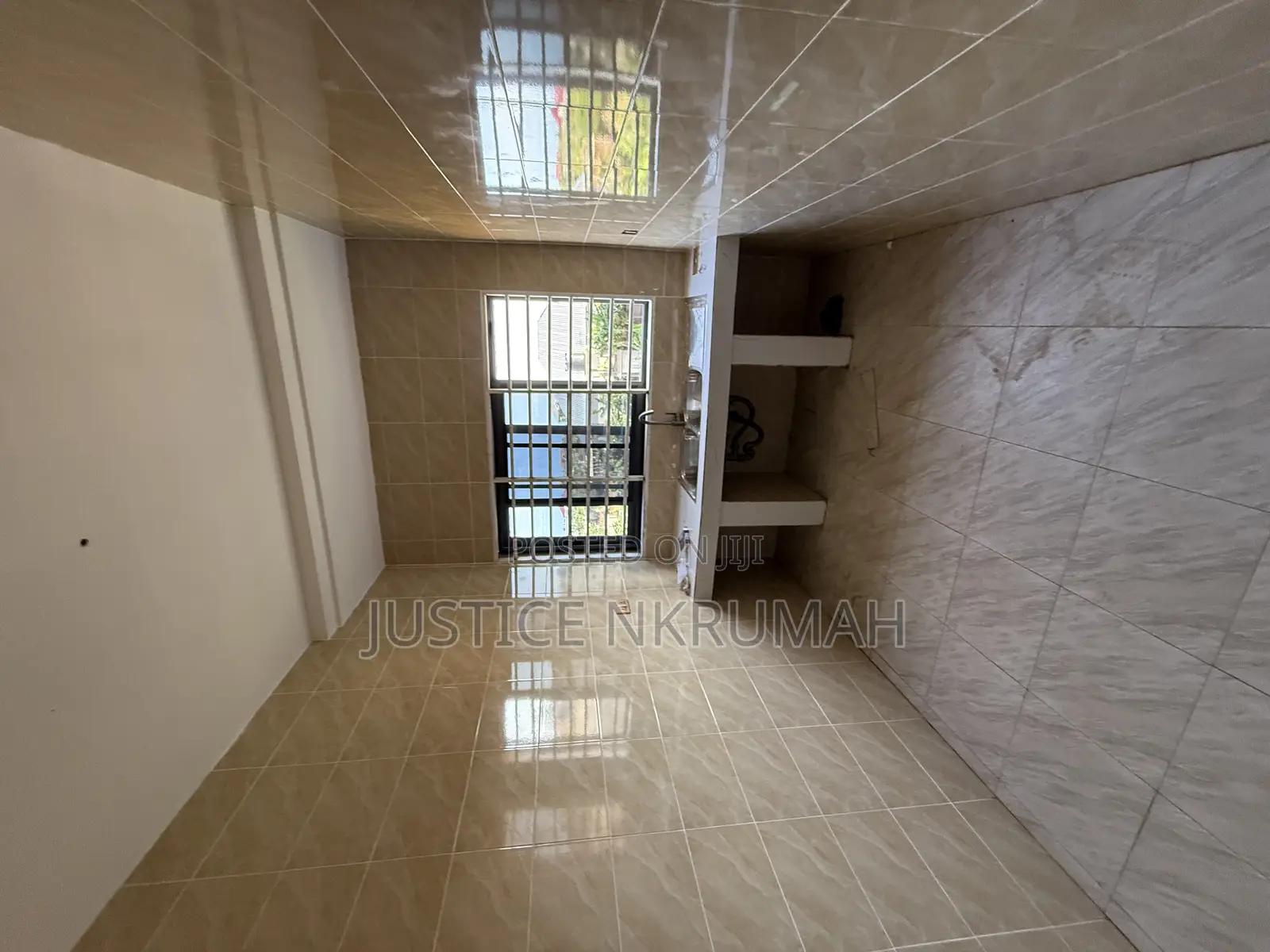 1bdrm Apartment in Mr Justice Estate, Bortiano for rent