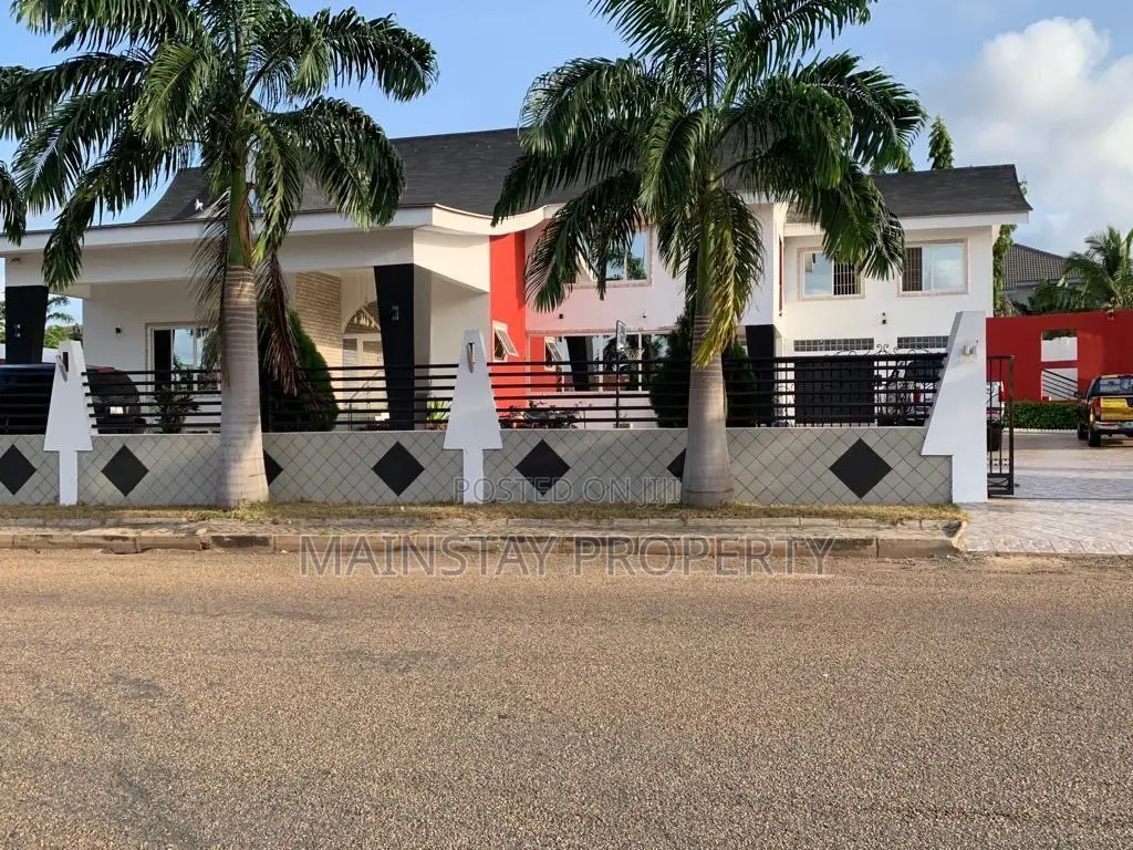 5bdrm House in Mainstay Estates, Airport Residential Area for sale