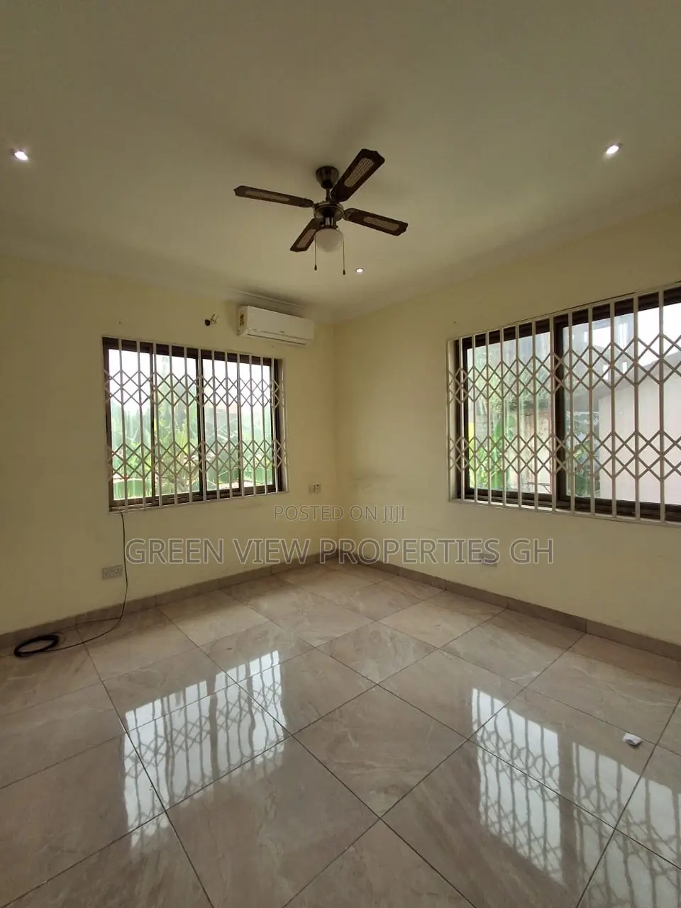 6bdrm Mansion in East Legon for rent