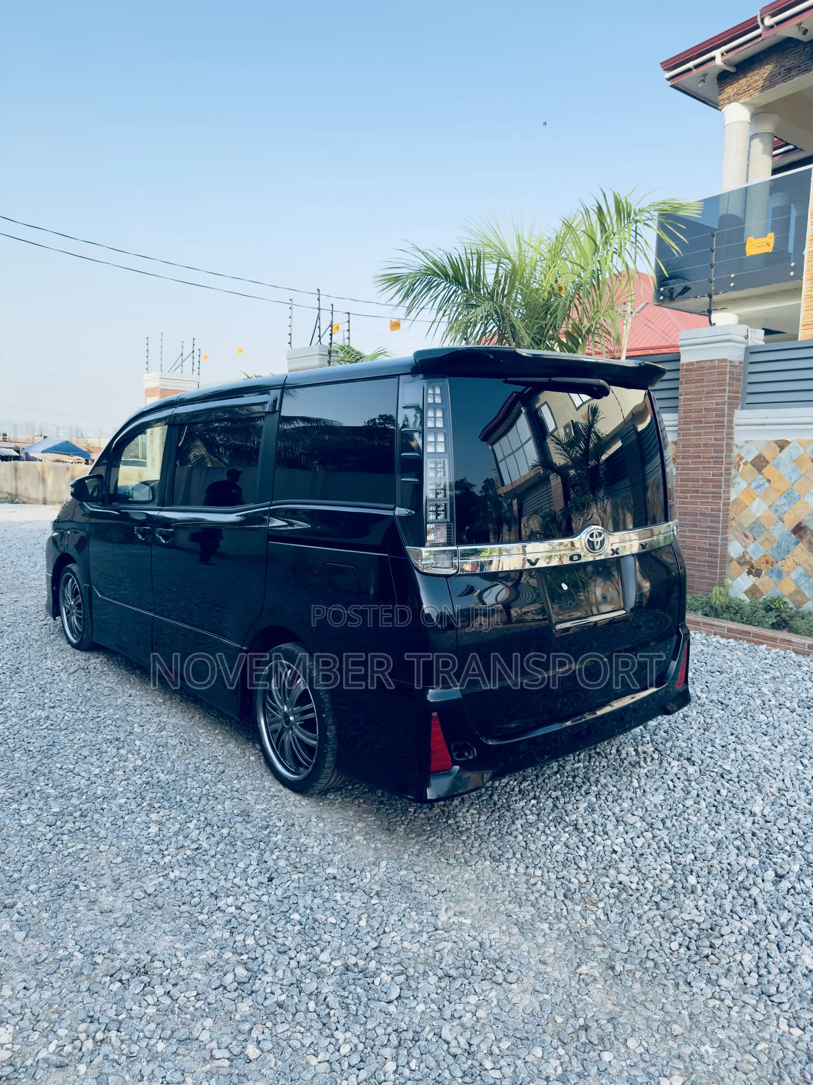 Toyota Voxy SV Premium 2014 Black