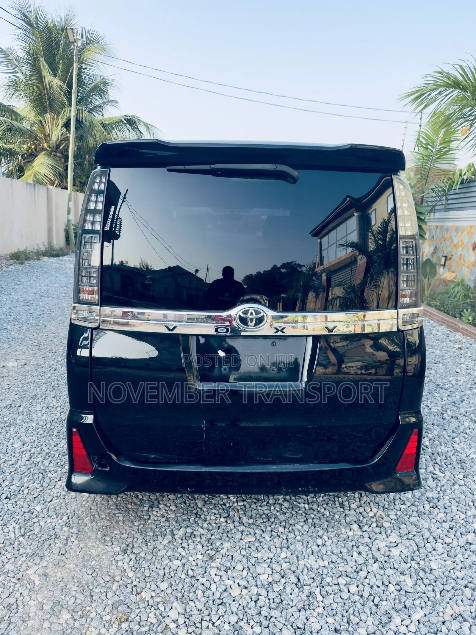 Toyota Voxy SV Premium 2014 Black