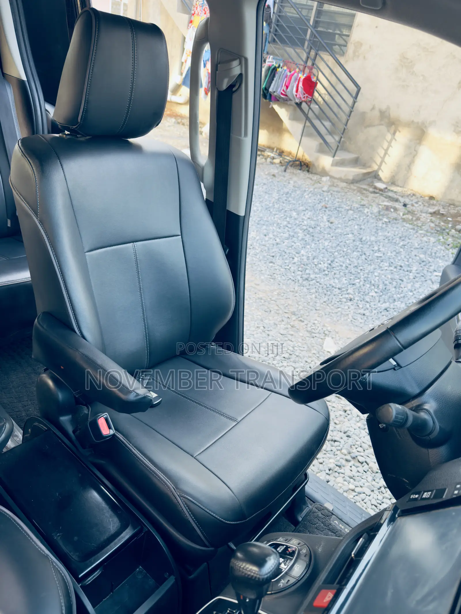 Toyota Voxy SV Premium 2014 Black