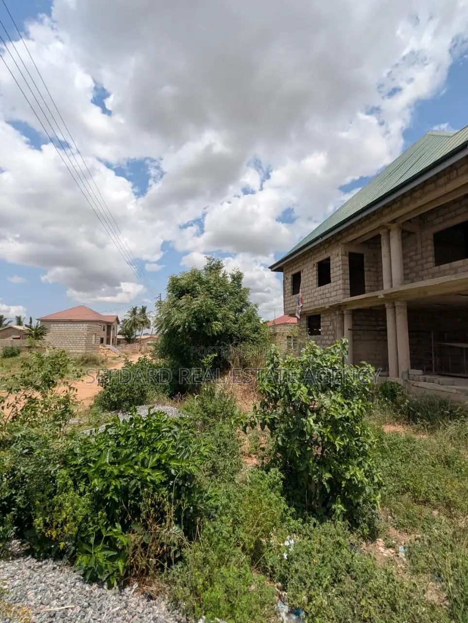 5bdrm House in Sefdard Properties, Pokuase for sale