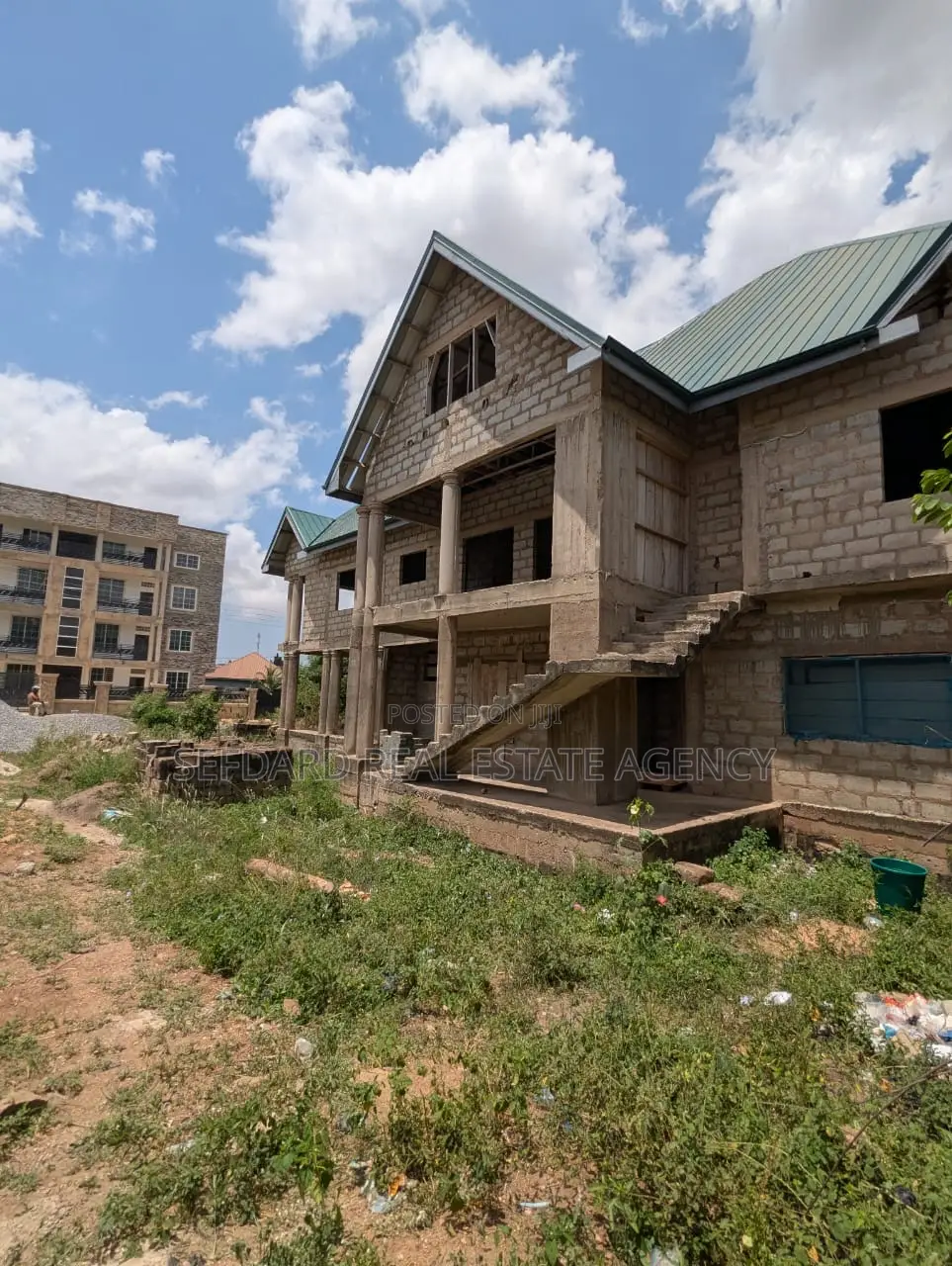 5bdrm House in Sefdard Properties, Pokuase for sale