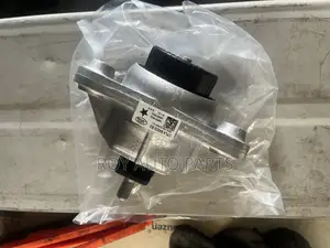 Range Rover Velar Engine Seat