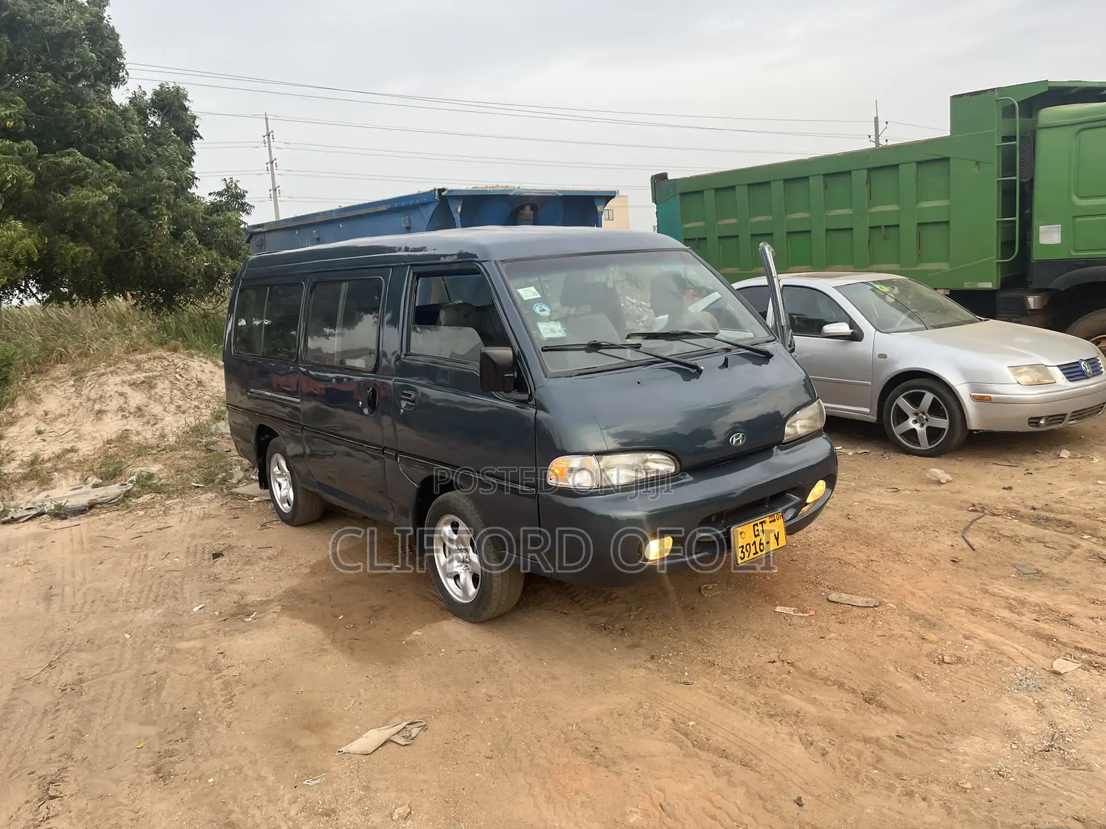 Hyundai H-100 2000 Blue