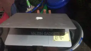 Laptop Apple MacBook Air 8GB Intel Core i5 SSD 128GB