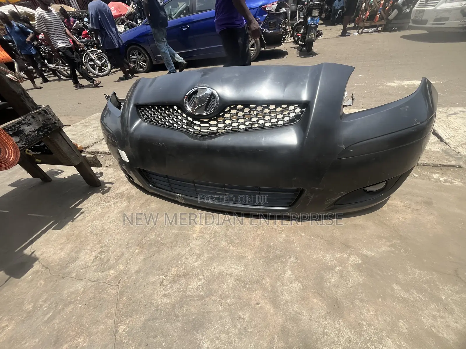Toyota Vitz 2009-2010 Front Bumper Complete Home Used