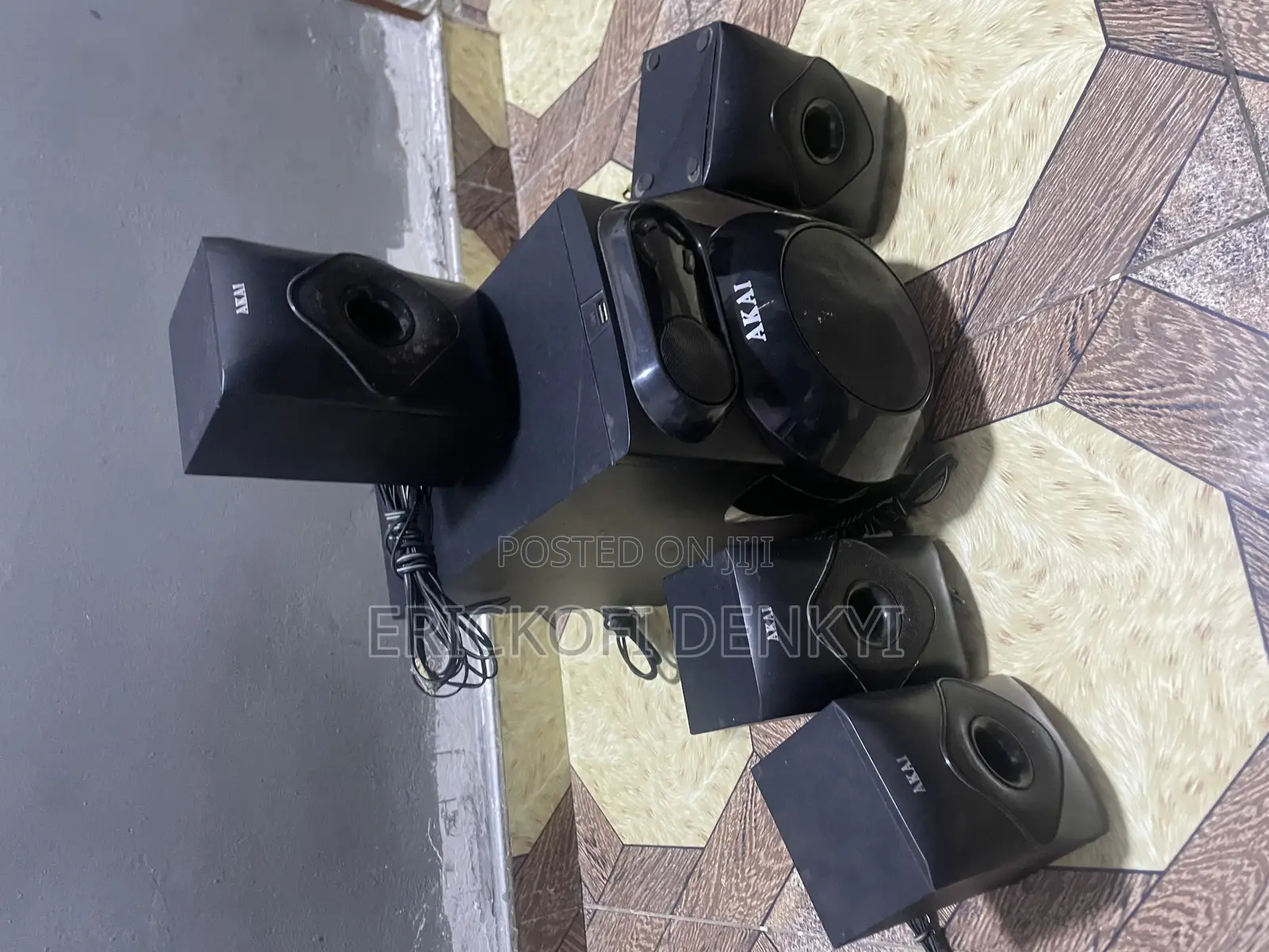 Akai Home Theater