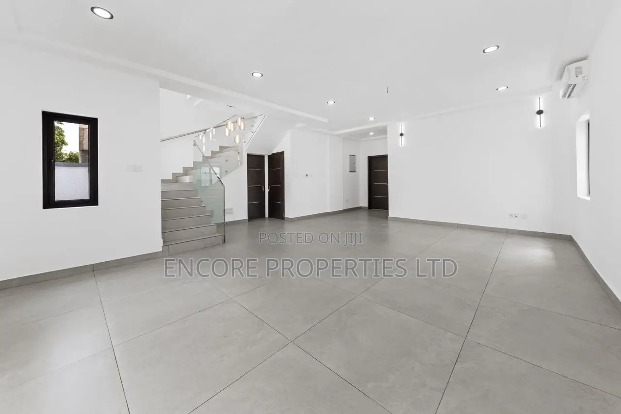 3bdrm House in Adenta for sale
