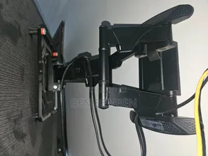 Samsung 55" Uhd Smart Tv+ Wallmount as Gift